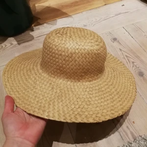  - Stråhatt till sommaren. 😍