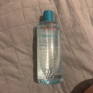  - 400ml Avène Cleanance Micellar Water 