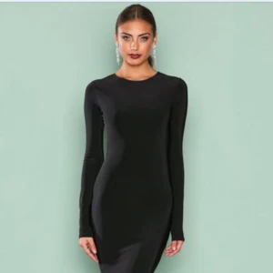  - Superfin mermaid gown. Endast provad! Säljer den för att den var för kort på mig med klackar (jag är 183 cm)  Kan skickas!