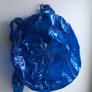 90-talsdrömmen nr2!  Uppblåsbar ryggsäck från 90-talet nån gång. Också denna köpt i Umeå. 