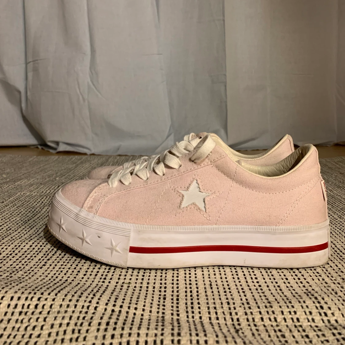 Converse one star