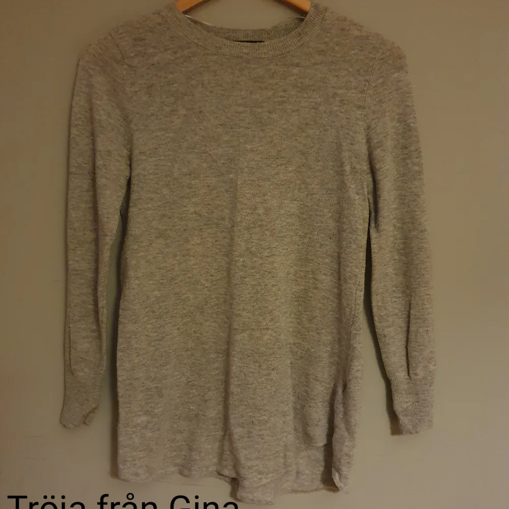 Mysig/varm grå tröja från gina tricot. Tröjor & Koftor.
