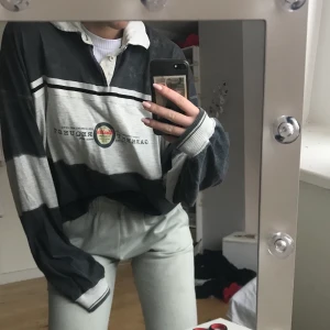 Tröja - Oversized tröja, buda från 150kr☺️ frakt tillkommer på 66kr💗