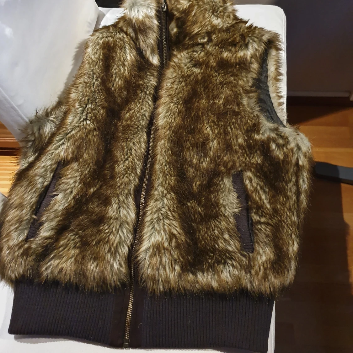 Säljer min sexig suits  - 91