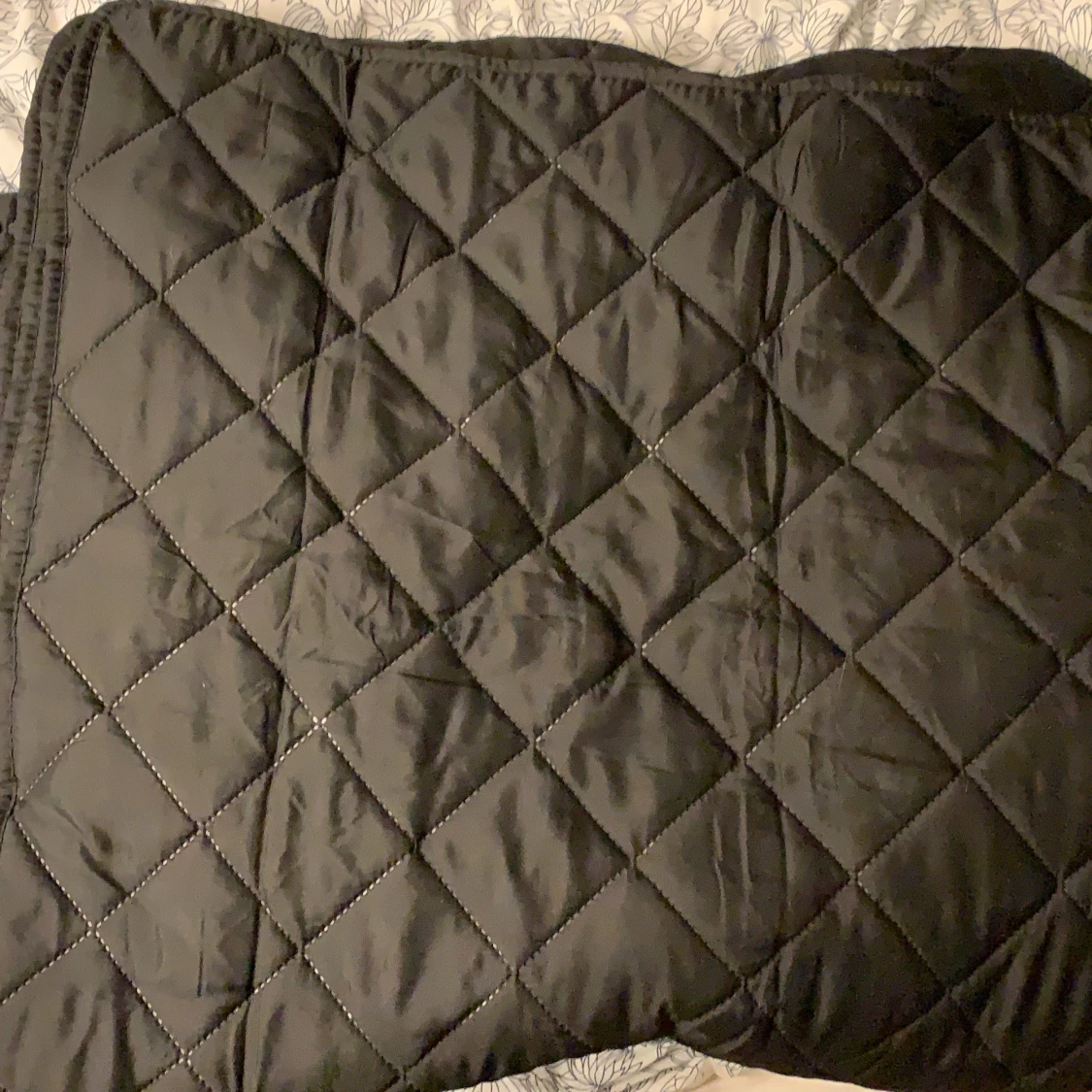 Överkast till sängen