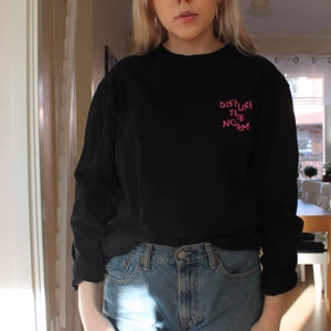  - Tröja från märket Vailent köpt på Carlings, sparsamt använd. FRI FRAKT🌼