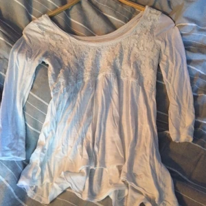  - Topp från Hollister i fint skick