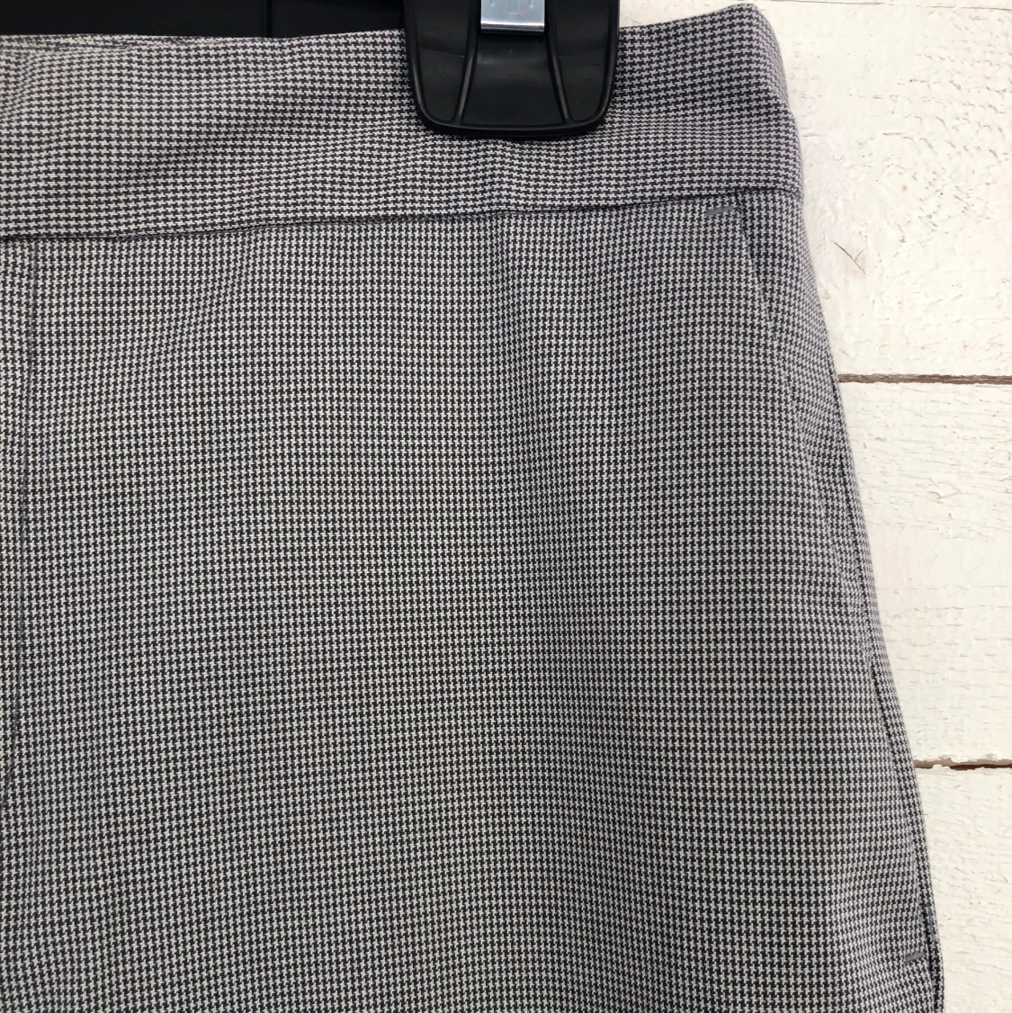 Svart/vita kostymbyxor från Zara i strl 36 - 91