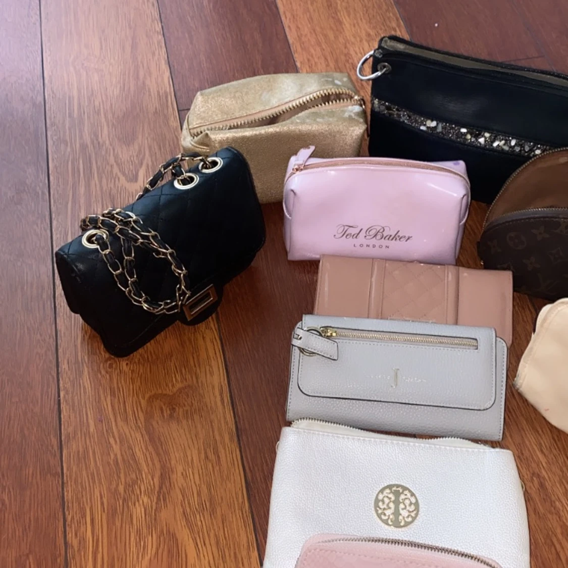 Väskor 50kr/st!  - 90