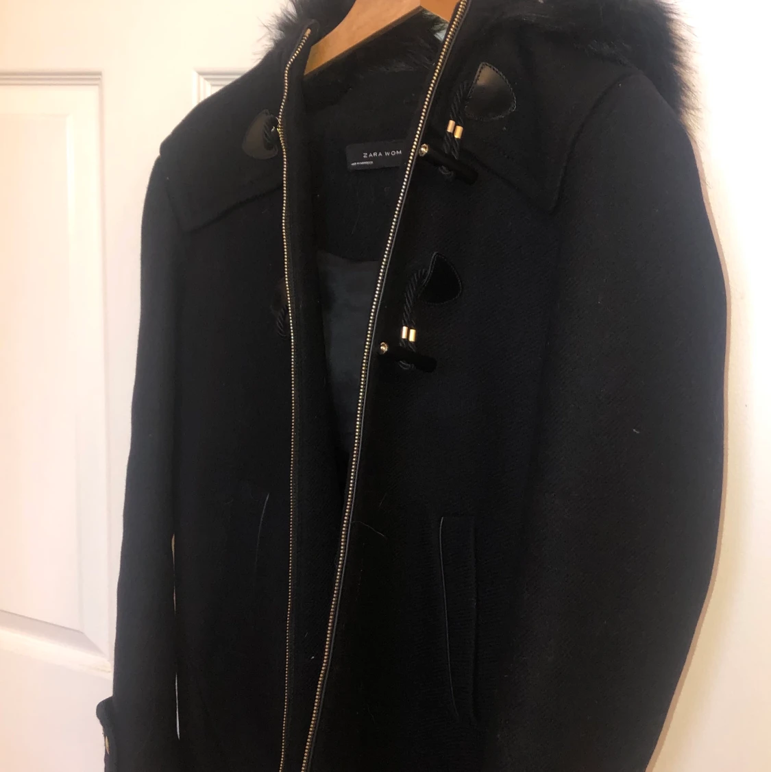 Svart kort kappa från Zara - 91
