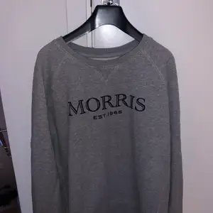 Super snygg Morris sweatshirt i storlek M, bra passform och i gott skick. Pris kan diskuteras, frakt ingår🙌🏻