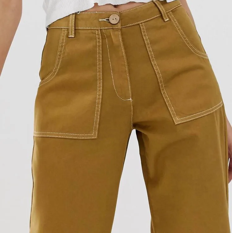 Beiga tygbyxor från northmore denim. Vid/straight modell ⚡️. Jeans & Byxor.
