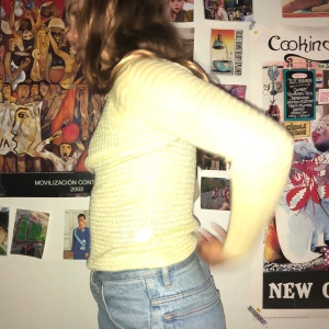 Stickad tröja  - Gullig gul stickad tröja💗💗