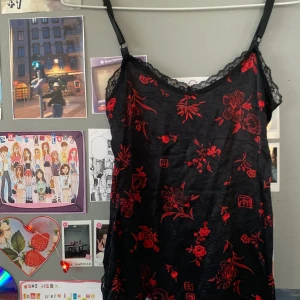 Linne - Jättegulligt y2k linne, köptes på humana i storlek XS💕