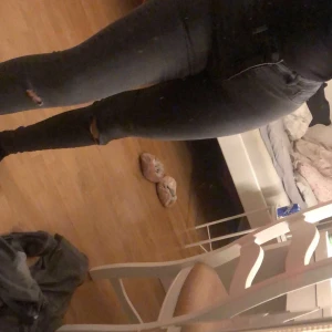 Molly Jeans - Gråa molly jeans från Gina tricot. Mitt pris : 100kr + frakt 