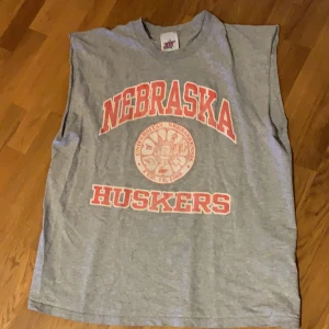 Vintage linne - Linne med snyggt tryck! Frakt ingår