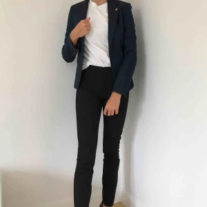  - En kavaj från G-Star i nyskick. Pris kan diskuteras. 