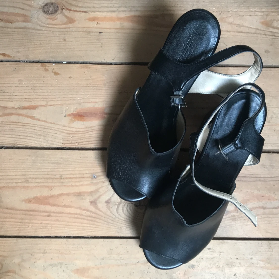 Oanvända klackar med tjockare klack - 90