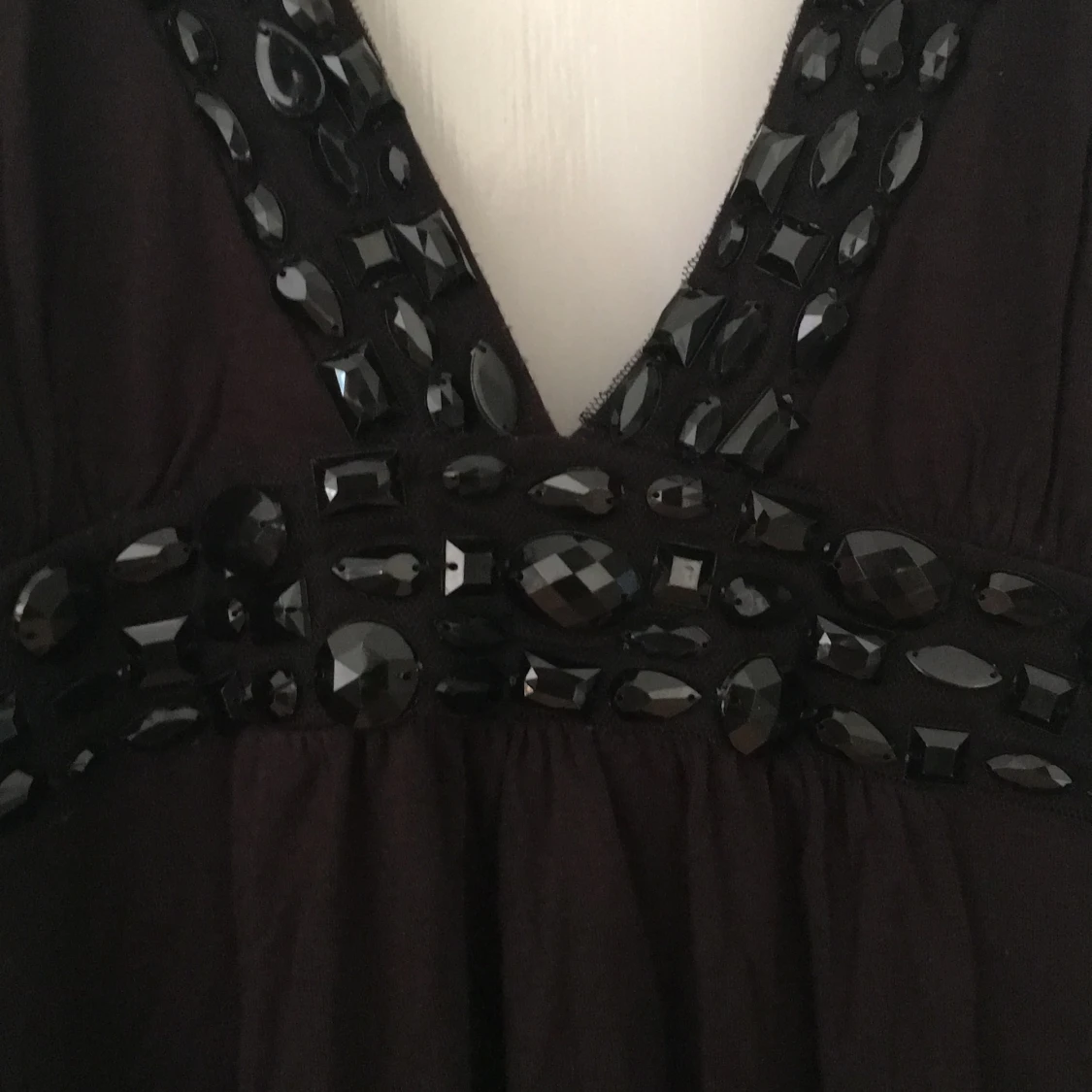 Festlig topp med pärlor - 90