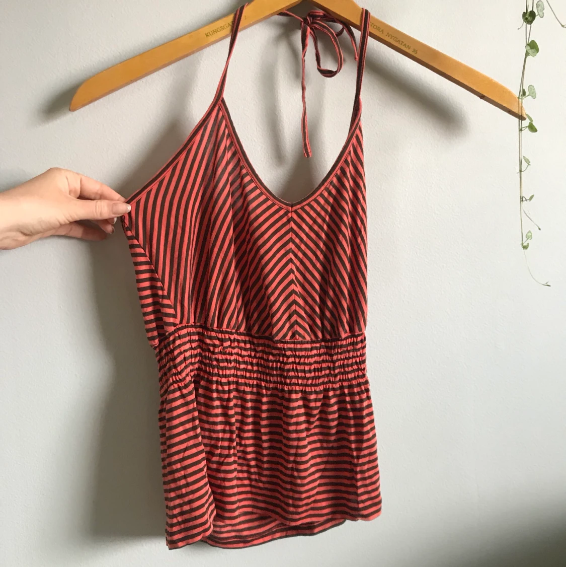 Halternecklinne från Filippa K - 90