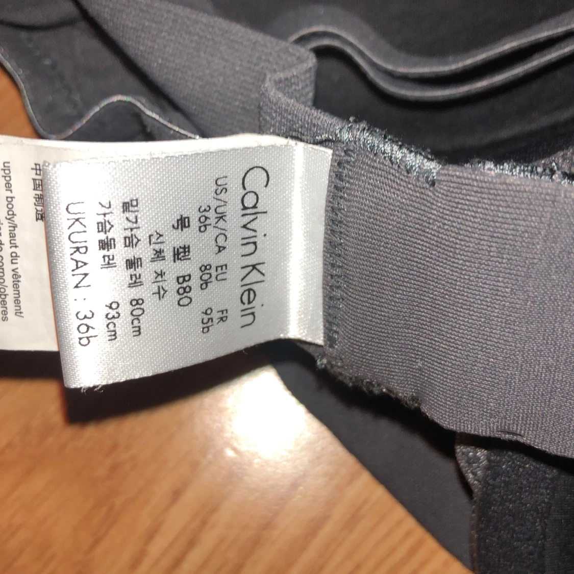 Calvin Klein  BH - 90