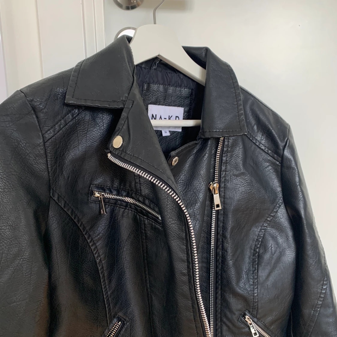 Skinjacka från NA-KD - 90