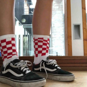  - Ett par coola strumpor från märket stuhf. Inköpta på carlings för ungefär 60kr. Aldrig använda. Frakten ingår. 