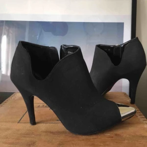  - Coola skor, knappt använda! Möts upp i Stockholmstrakten eller skickar (mot frakt) 😄