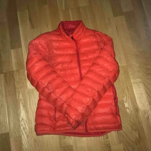  - Everest jacka i storlek S, frakt tillkommer 