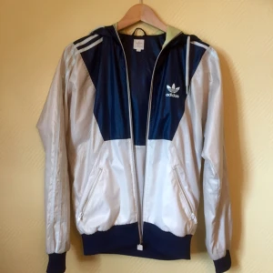  - Bought the jacket a couple of years ago. Love it but have sadly grown out of it. Bought it for 799 SEK from Junkyard. It has got a small black stain on the left arm(about 1 mm in diameter), I haven't been able to get it off but you might be better at that than me.