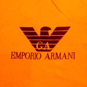 Cool å clean Giorgio Armani t-shirt !