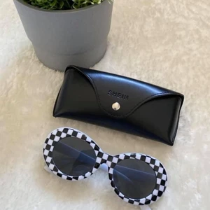 Solglasögon  - Solglasögonen, fashion glasögon 👓 från SHIEN ,oanvänd ny