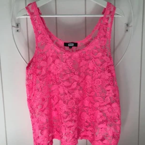 Linne, storlek S - Linne/ magtröja.