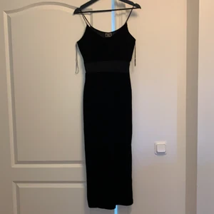 Sexig Afton klänning - Öppet på sidan av benen, köpt i Paris.