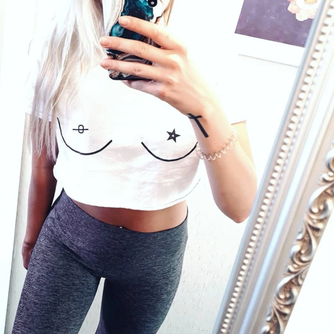 Croppad tshirt  - 90