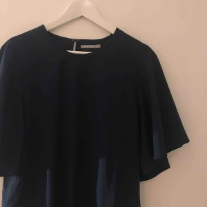  - En fin blus som aldrig är använd