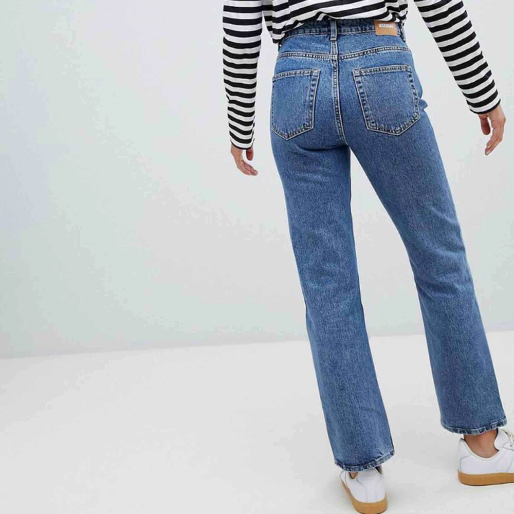 Voyage jeans i perfekt skick från Weekday. Strl 29 i waist , passar S-M. Jeans & Byxor.
