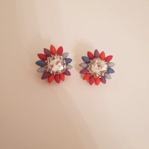  - Helt nya örhänge 