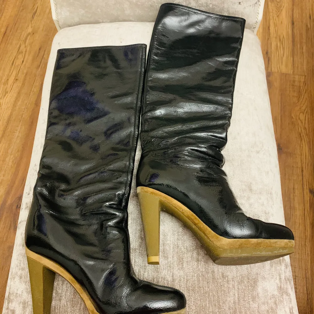 Sergio Rossie boots, 39, fit to size, very comfortable and stylish, in perfect condition and well taken care of. Perfect for work and for going out . Skor.
