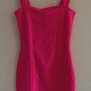 Fin rosa hm klänning💗🦋 - Bud börjar på 40💗🦋