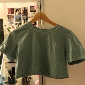 Skit snygg croptop  - Skit snygg croptop. Bild på kan fixas om intresserad!