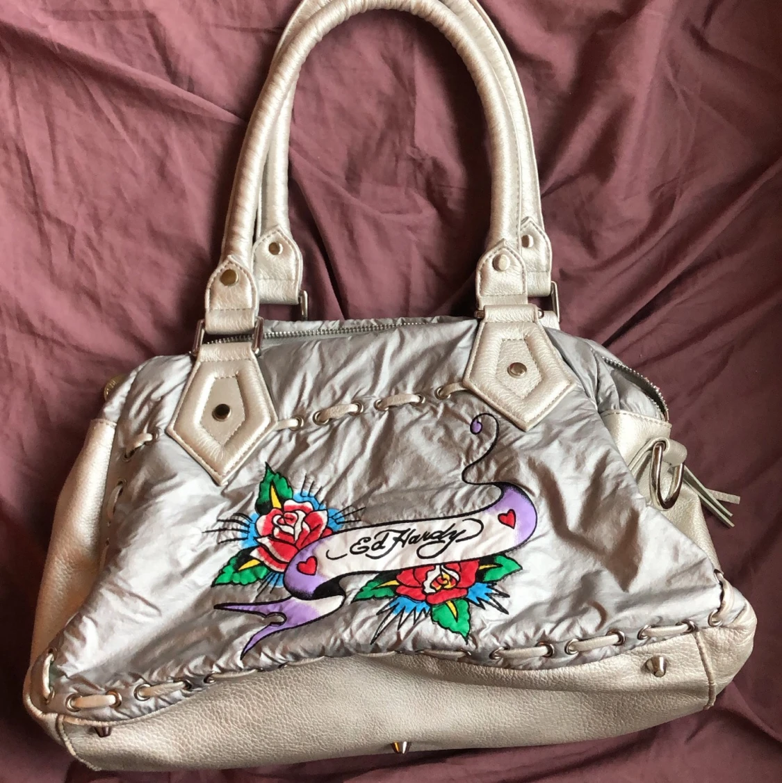 ÄKTA ED HARDY VÄSKA  - 91