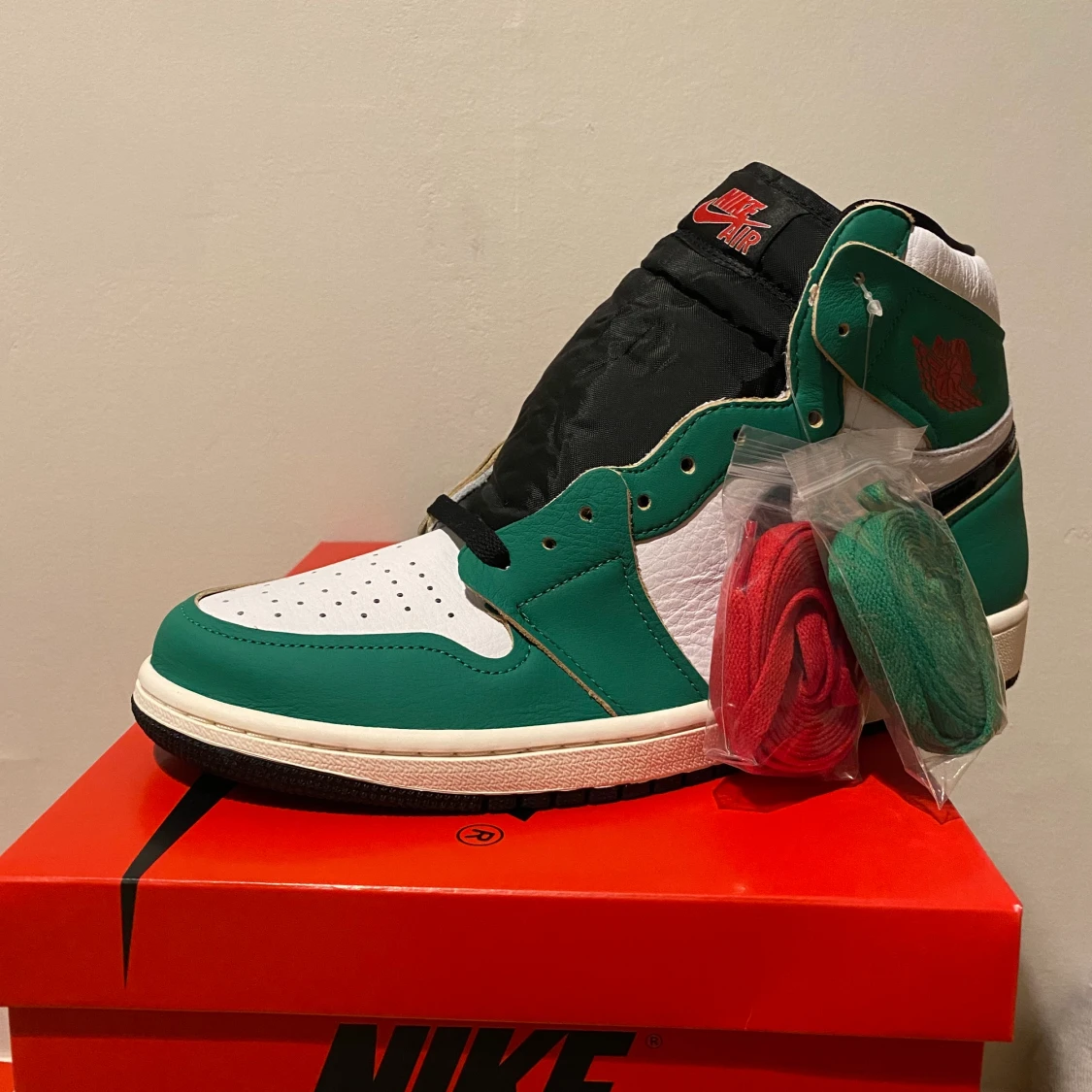 Ait Jordan 1 lucky green