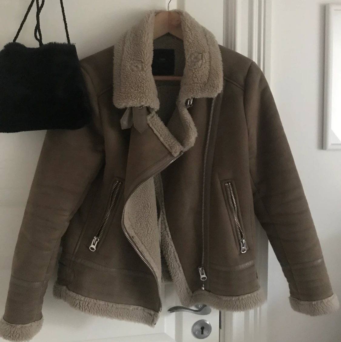 Shearling Zara jacka strl S