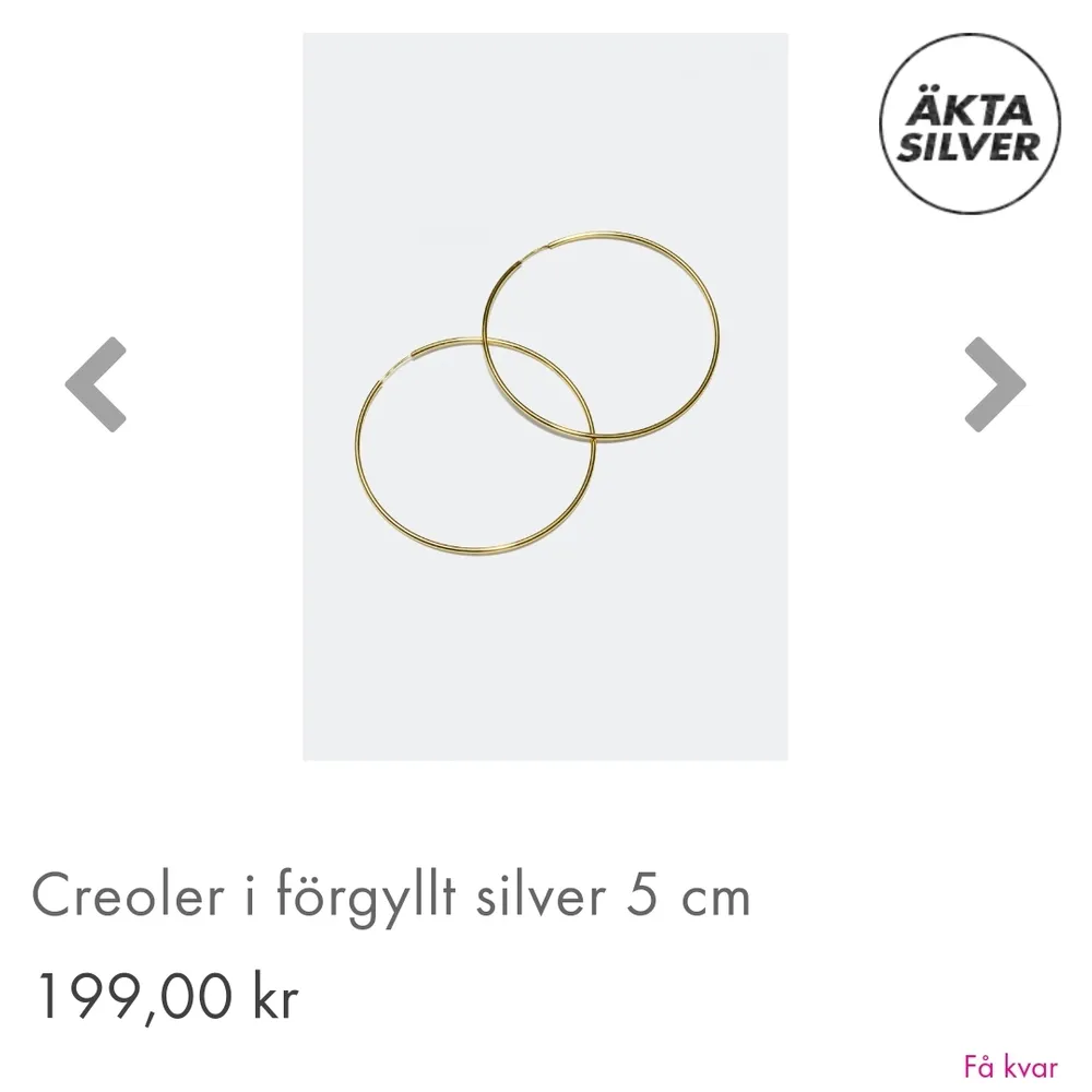 Hoop örhängen i äkta silver med guldplätering inköpta för 249kr, använt högst 2-3ggr ✨. Accessoarer.