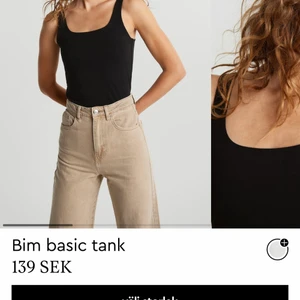 basic toppar - Säljer nu dom här snygga topparna som går att matcha till ALLT! Bara provat båda säljer dom för 50kr st eller båda för 80💓