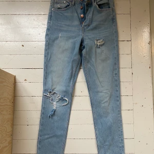 Olika jeans! - Skriv privat för mer info om dom du är intresserad av💜