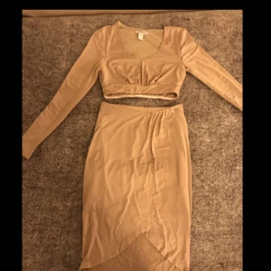  - Kläder från NELLY väldigt skönt material använd bra en gång bara provade . 