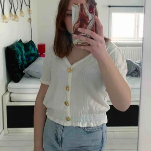  - ”Blus” från Nelly som är i ett superskönt material