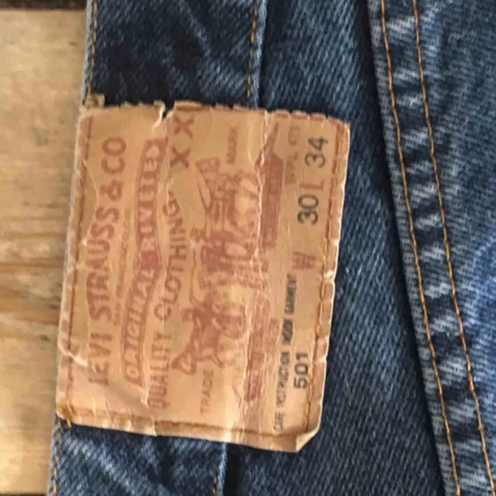 levis 501 köpta vintage, bra skick. Jeans & Byxor.